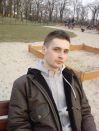w parku w krakowie przy bloniach