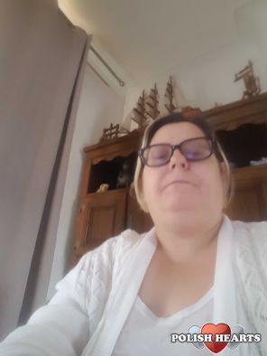 Ja mam na imię Katarzyna i mam 48 lat